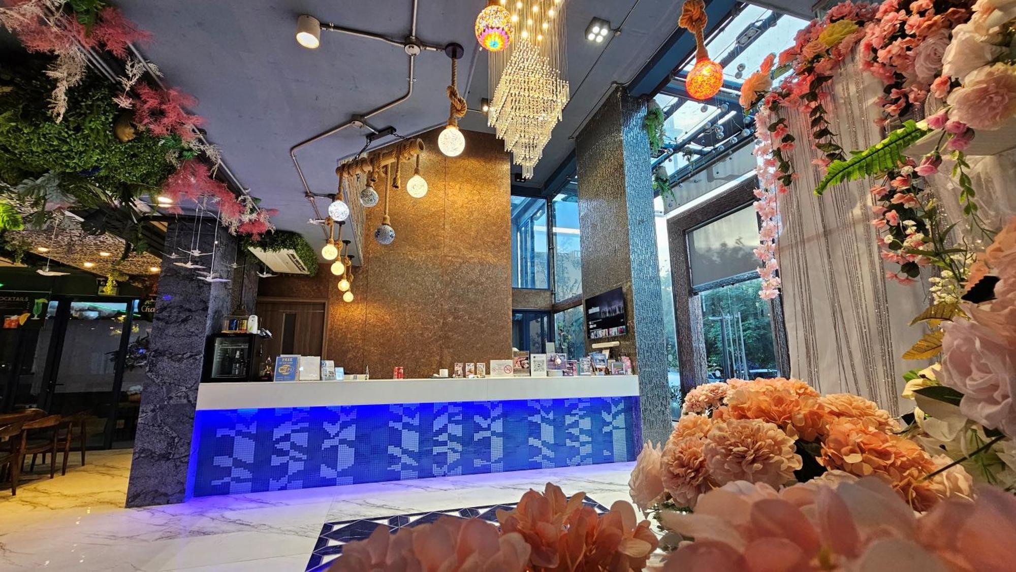 Bluetel Re'Sidence Bangkok Impact - 1 Time Drop-Off Service To Impact Pak Kret Exterior photo